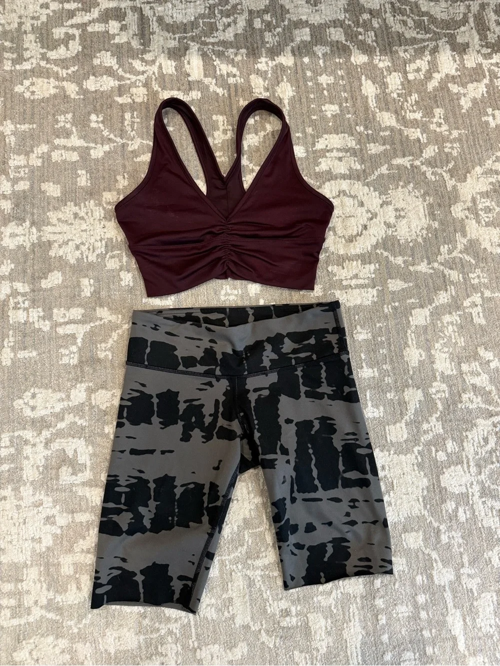 Alo size XS sports bra and biker shorts